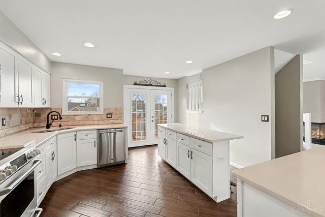 5485 Windridge Court, Columbia Twp, OH 45243