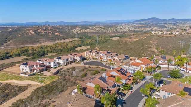 11325 Caminito Rodar, San Diego, CA 92126