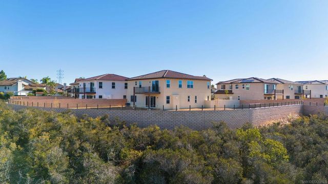 11325 Caminito Rodar, San Diego, CA 92126