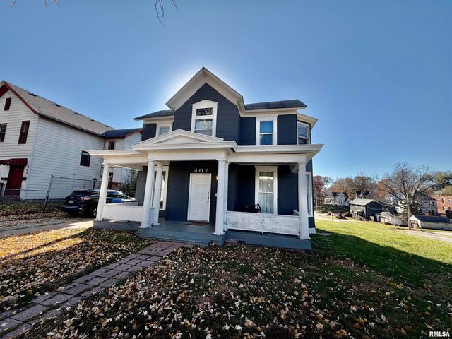 407 E 14TH Street, Davenport, IA 52803