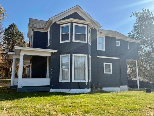 407 E 14TH Street, Davenport, IA 52803