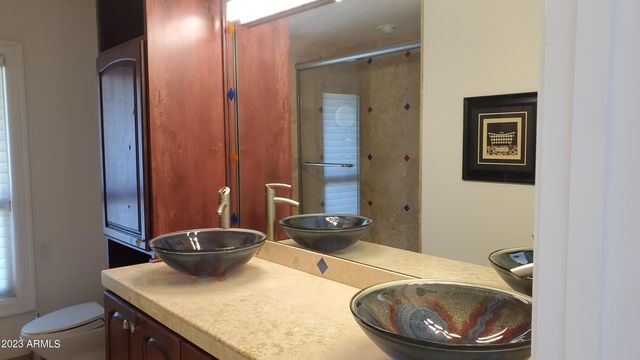 8176 E DEL BARQUERO Drive, Scottsdale, AZ 85258