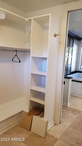 8176 E DEL BARQUERO Drive, Scottsdale, AZ 85258