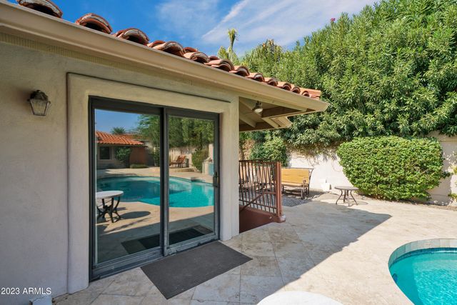 8176 E DEL BARQUERO Drive, Scottsdale, AZ 85258