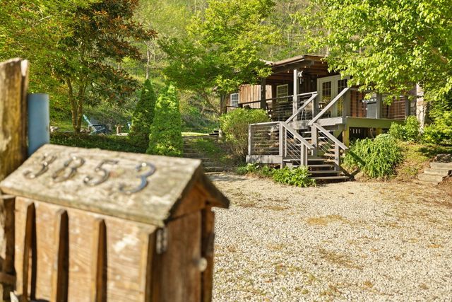 3853 Skidmore Road, Frenchburg, KY 40322