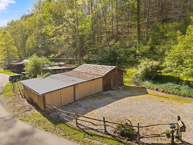 3853 Skidmore Road, Frenchburg, KY 40322