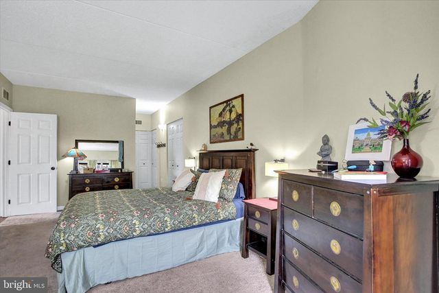 609 CHERRINGTON DR, Harrisburg, PA 17110