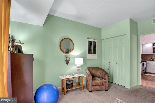 609 CHERRINGTON DR, Harrisburg, PA 17110