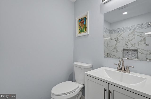 169 INDIANA AVE, Blackwood, NJ 08012