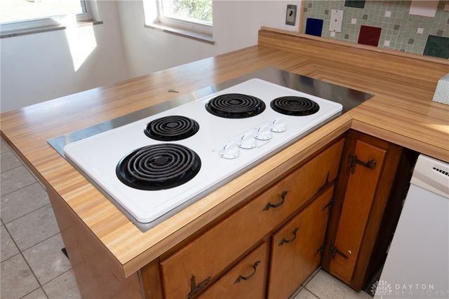 303 E Whittier Avenue, Fairborn, OH 45324