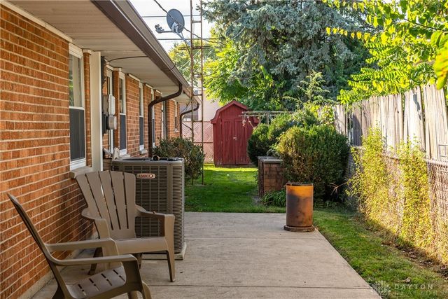 303 E Whittier Avenue, Fairborn, OH 45324