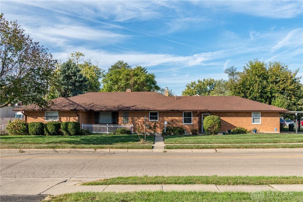 303 E Whittier Avenue, Fairborn, OH 45324