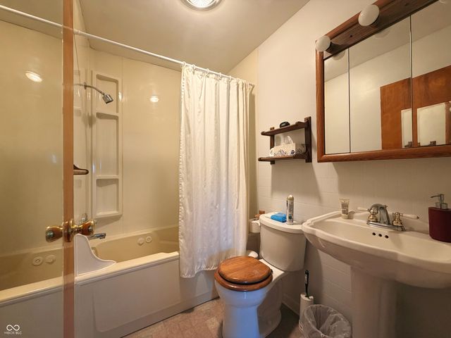 206 W 2nd Street N, Greensburg, IN 47240