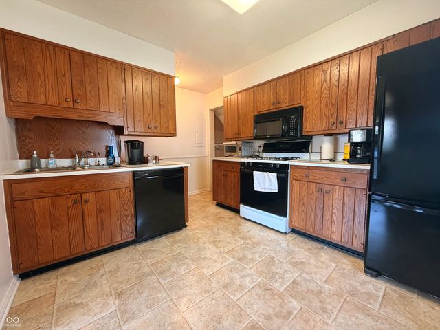 206 W 2nd Street N, Greensburg, IN 47240