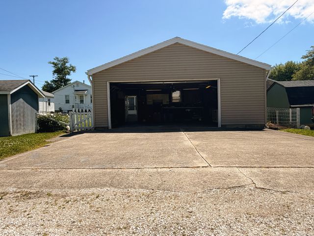 206 W 2nd Street N, Greensburg, IN 47240