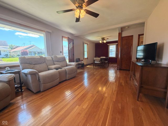 206 W 2nd Street N, Greensburg, IN 47240