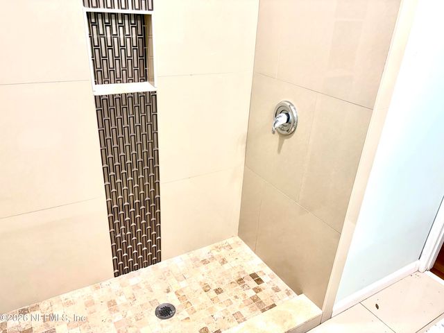 8003 BERRY Avenue, Jacksonville, FL 32211