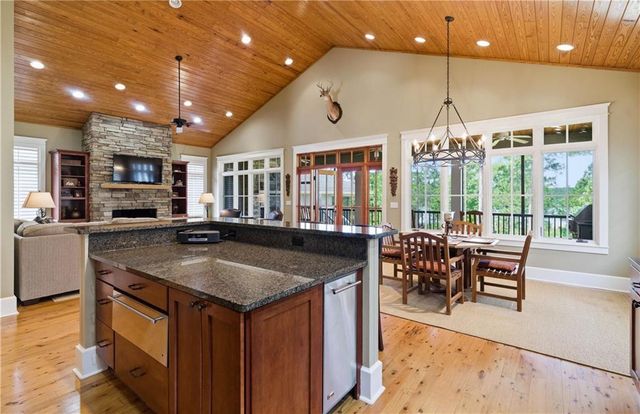 32567 Lakeview Circle A, Loxley, AL 36551