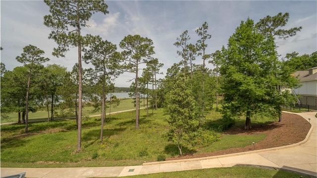 32567 Lakeview Circle A, Loxley, AL 36551