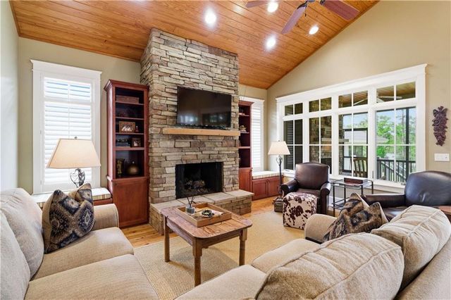 32567 Lakeview Circle A, Loxley, AL 36551