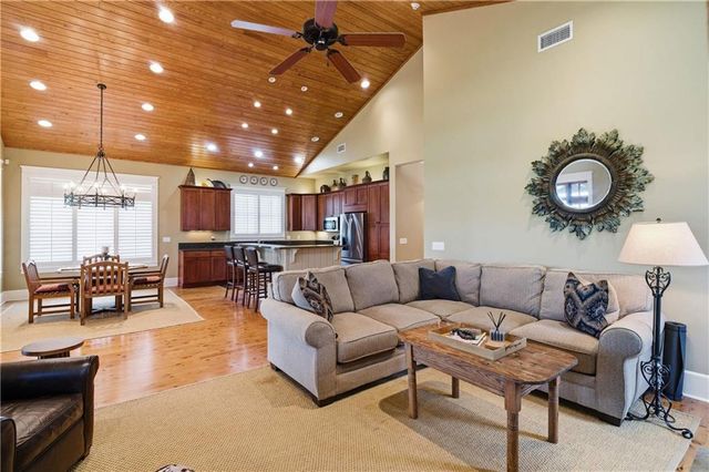 32567 Lakeview Circle A, Loxley, AL 36551