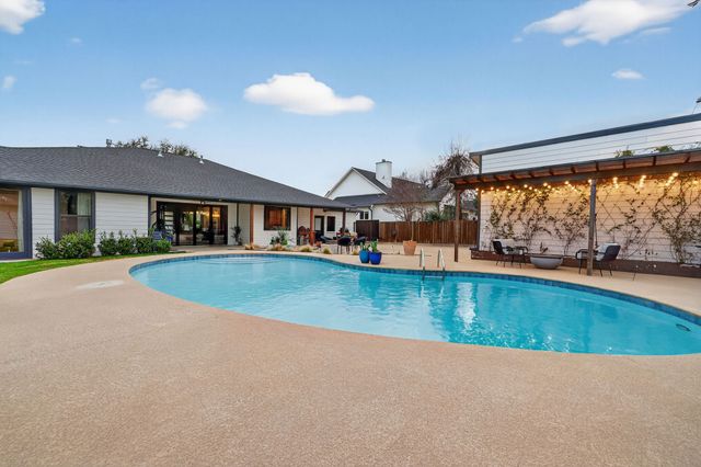 7147 Lavendale Avenue, Dallas, TX 75230