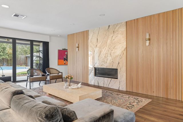 7147 Lavendale Avenue, Dallas, TX 75230