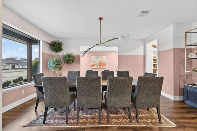 7147 Lavendale Avenue, Dallas, TX 75230