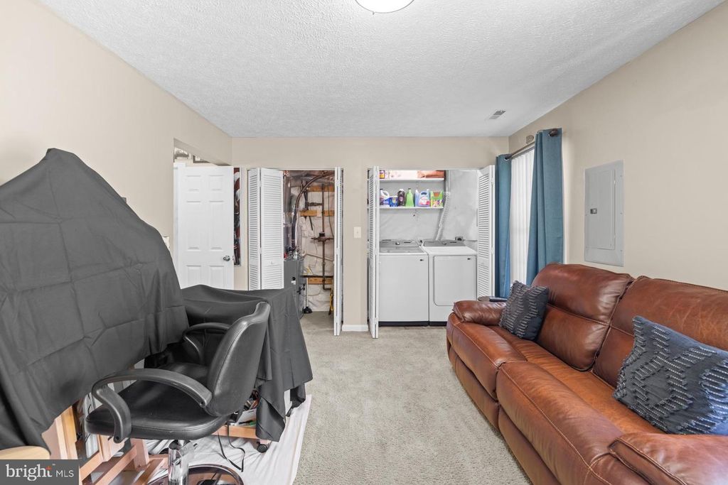 Image 13 of property listing at 7722 FISHING CREEK WAY, Clinton, MD 20735