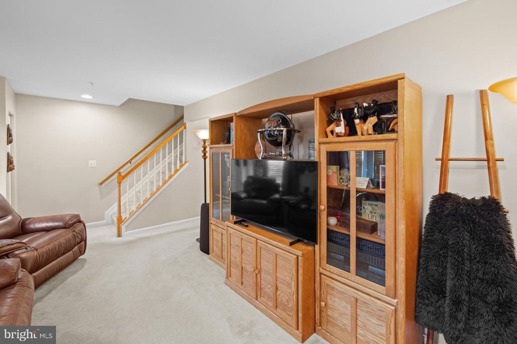 Image 18 of property listing at 7722 FISHING CREEK WAY, Clinton, MD 20735