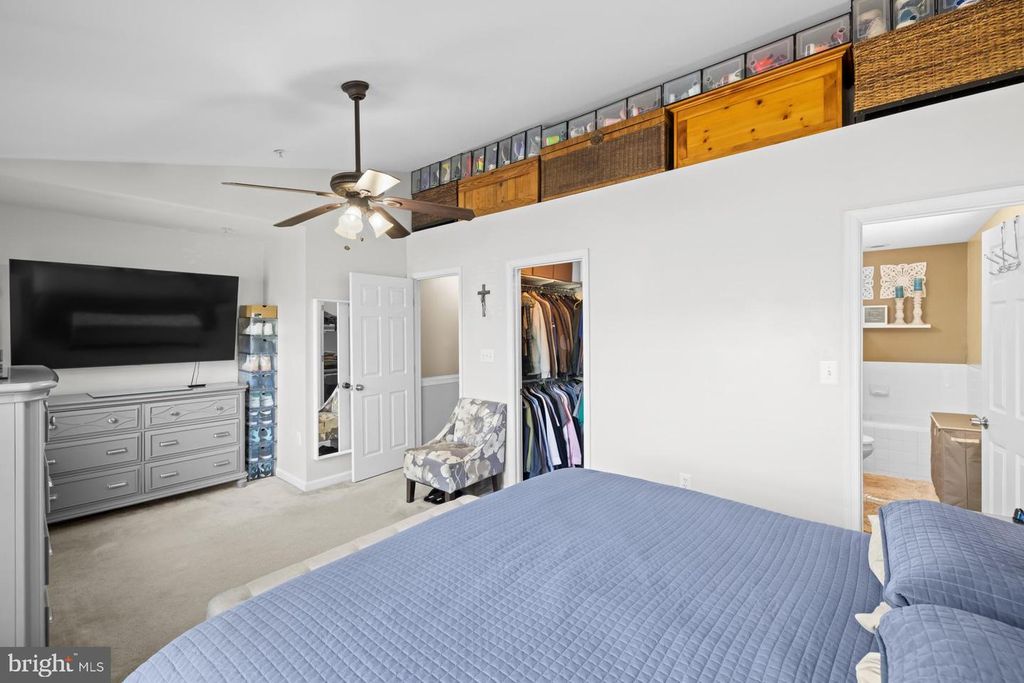 Image 22 of property listing at 7722 FISHING CREEK WAY, Clinton, MD 20735