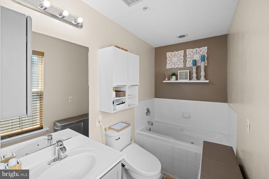 Image 25 of property listing at 7722 FISHING CREEK WAY, Clinton, MD 20735