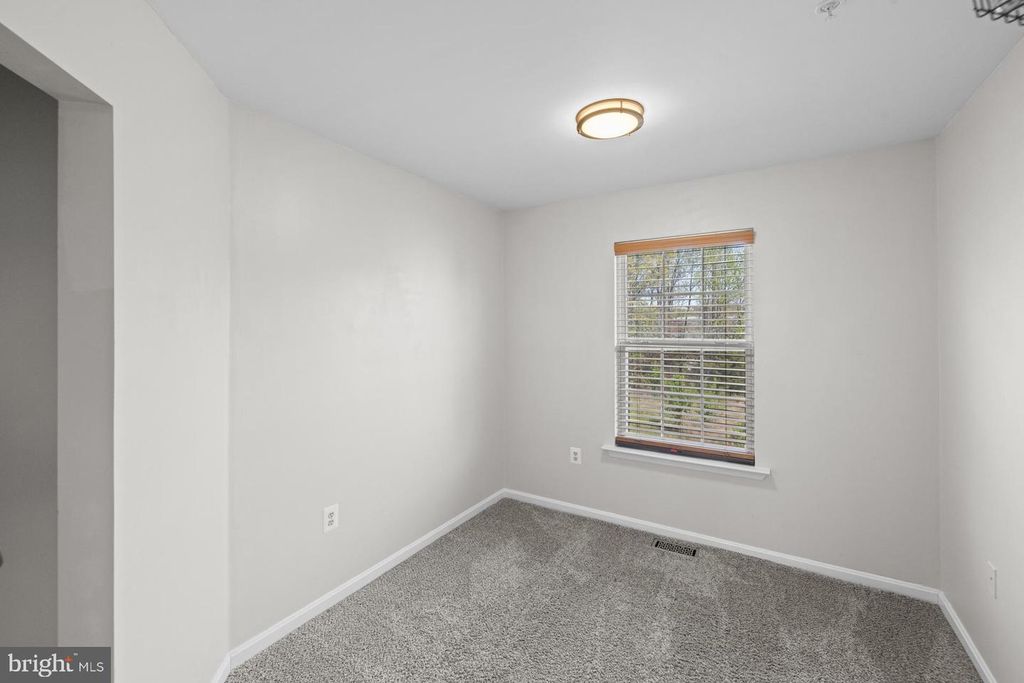 Image 30 of property listing at 7722 FISHING CREEK WAY, Clinton, MD 20735