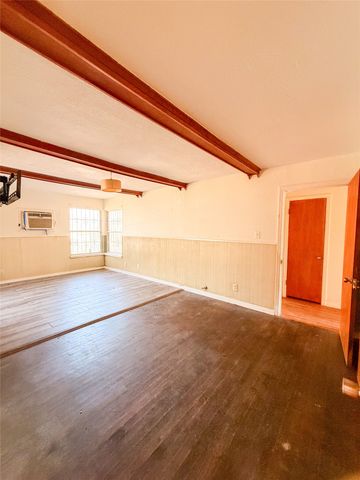 6213 Latta Street, Dallas, TX 75227