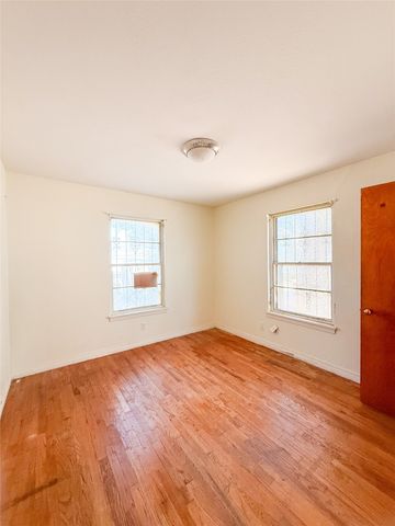 6213 Latta Street, Dallas, TX 75227