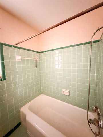 6213 Latta Street, Dallas, TX 75227