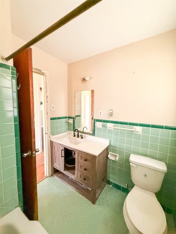 6213 Latta Street, Dallas, TX 75227