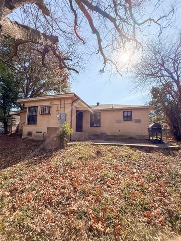 6213 Latta Street, Dallas, TX 75227