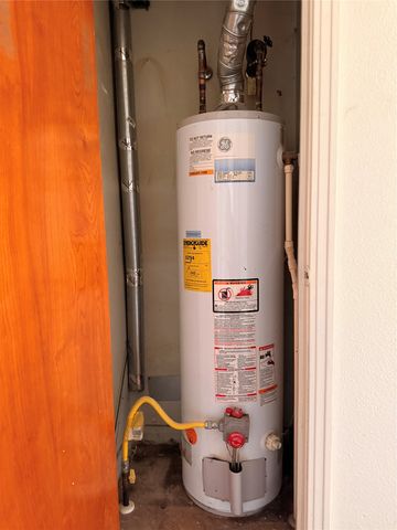 6213 Latta Street, Dallas, TX 75227