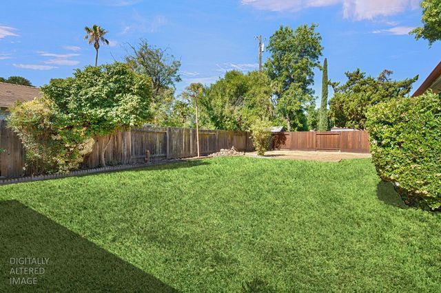 3372 65th St, Sacramento, CA 95820