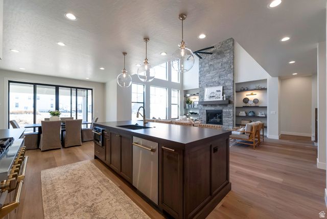 949 S LOUISA DR, Saratoga Springs, UT 84045