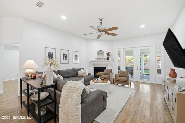 12390 TROPIC Drive, Jacksonville, FL 32225