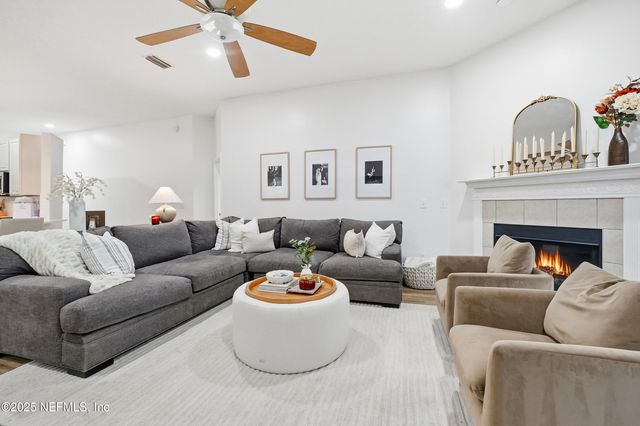 12390 TROPIC Drive, Jacksonville, FL 32225