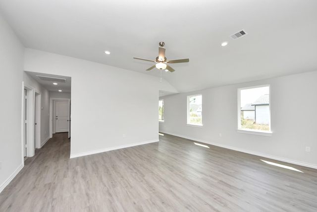 106 County Road 5102 L, Cleveland, TX 77327