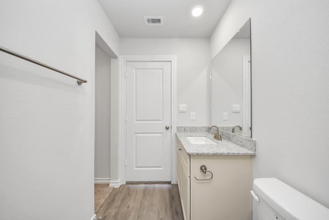 106 County Road 5102 L, Cleveland, TX 77327