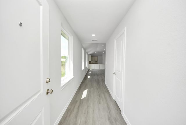 106 County Road 5102 L, Cleveland, TX 77327