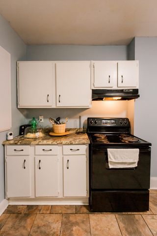 374 E Third Street, Lexington, KY 40508