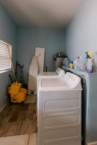 374 E Third Street, Lexington, KY 40508