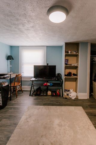 374 E Third Street, Lexington, KY 40508