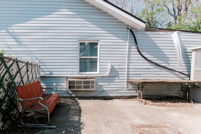 374 E Third Street, Lexington, KY 40508